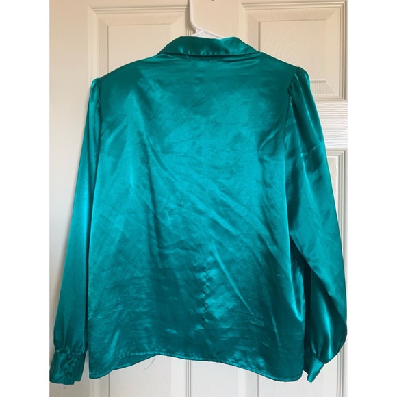 Vintage Tess Satin Embroidered Blouse Women’s Size 12 - Picture 3 of 4